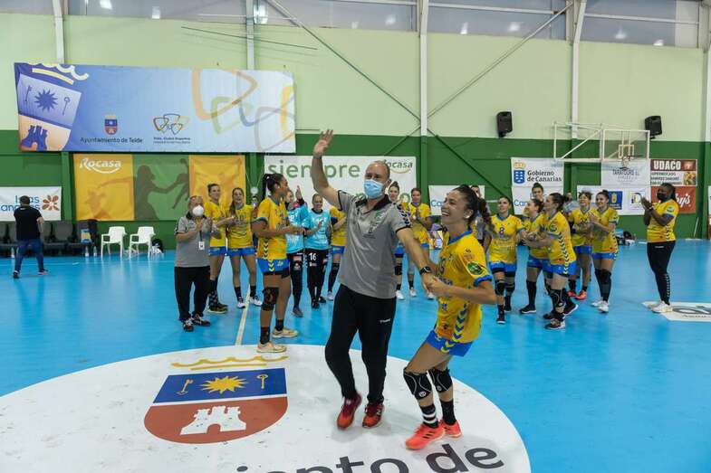 Carlos Herrera se despide tras cuatro temporadas en el banquillo del Rocasa / TA